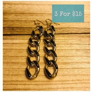 BLACK & GOLD CHAIN DESIGN